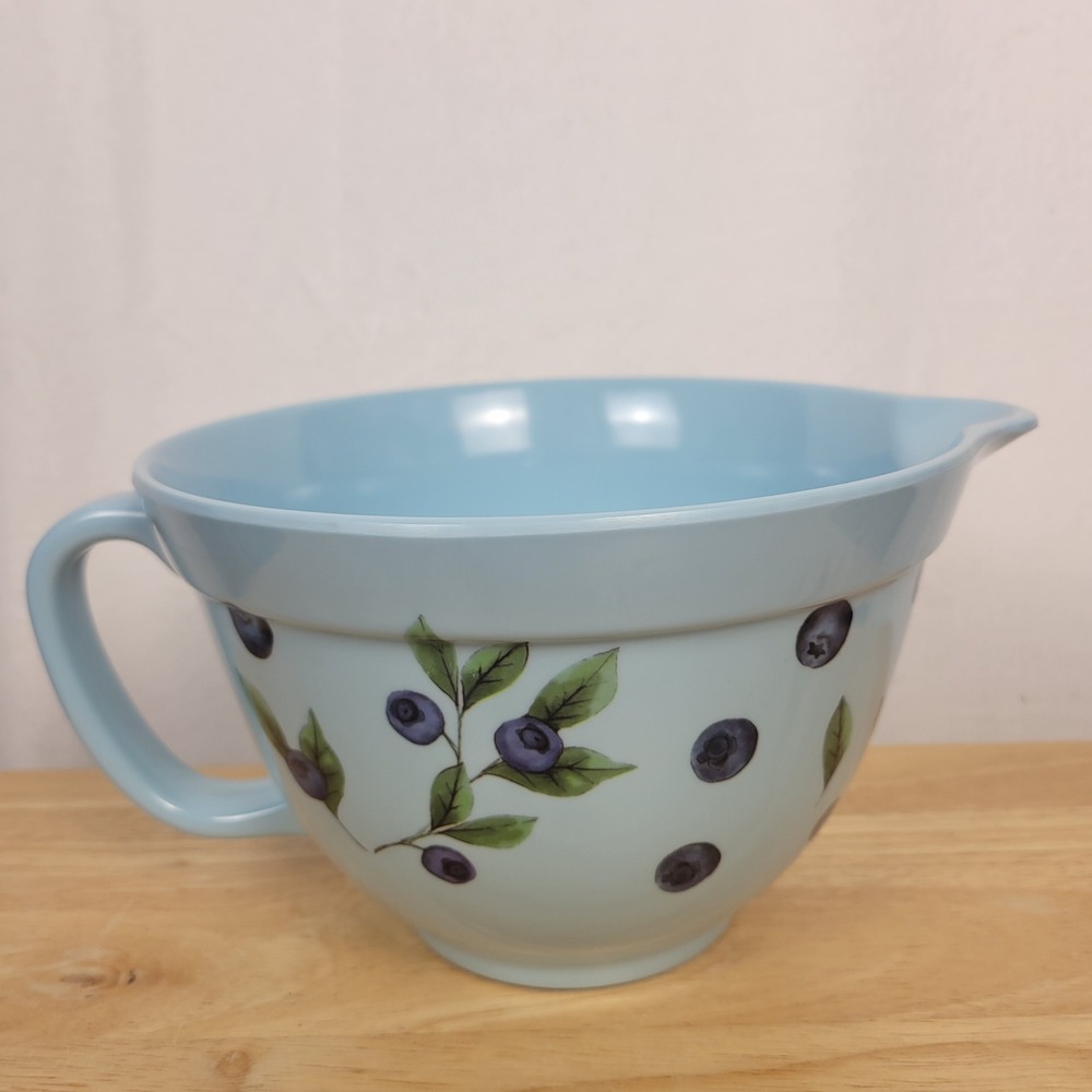 Stonewall Kitchen Melamine Batter Bowl Blue Blueberry Pattern Pour Spout Handle